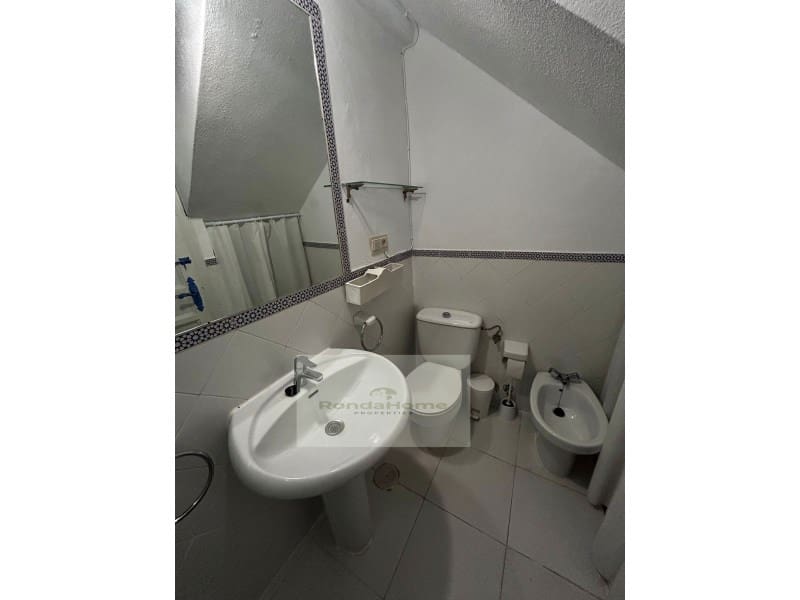 Casa de 2 habitaciones en Ronda en alquiler - 700 € (Ref: 9813798)