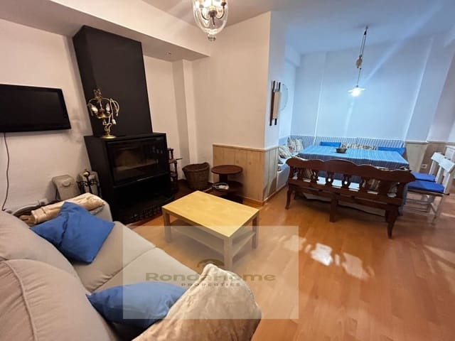 Casa de 2 habitaciones en Ronda en alquiler - 700 € (Ref: 9813798)