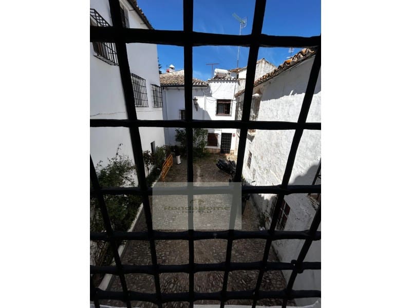 Casa de 2 habitaciones en Ronda en alquiler - 700 € (Ref: 9813798)