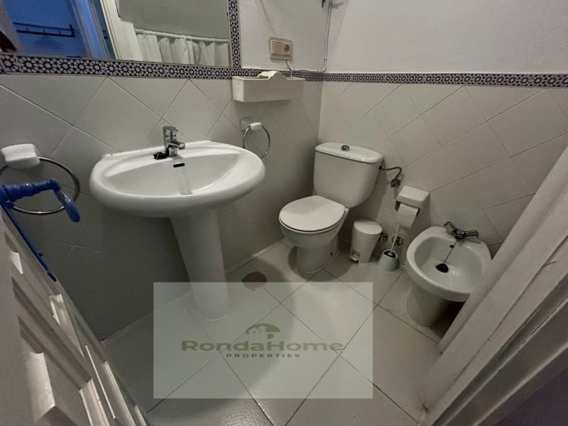 Casa de 2 habitaciones en Ronda en alquiler - 700 € (Ref: 9813798)