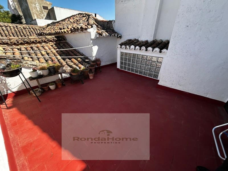 Casa de 2 habitaciones en Ronda en alquiler - 700 € (Ref: 9813798)