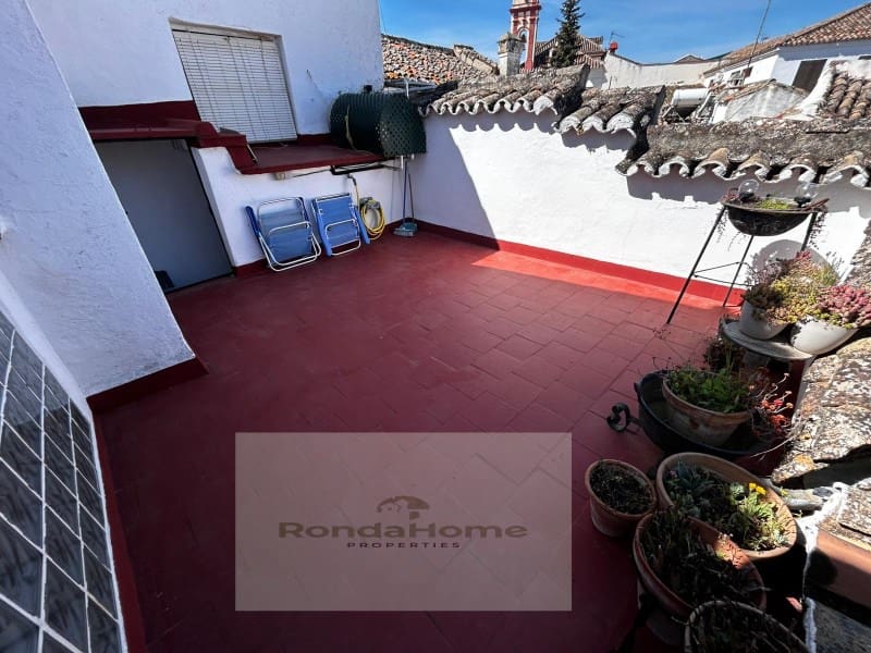 Casa de 2 habitaciones en Ronda en alquiler - 700 € (Ref: 9813798)