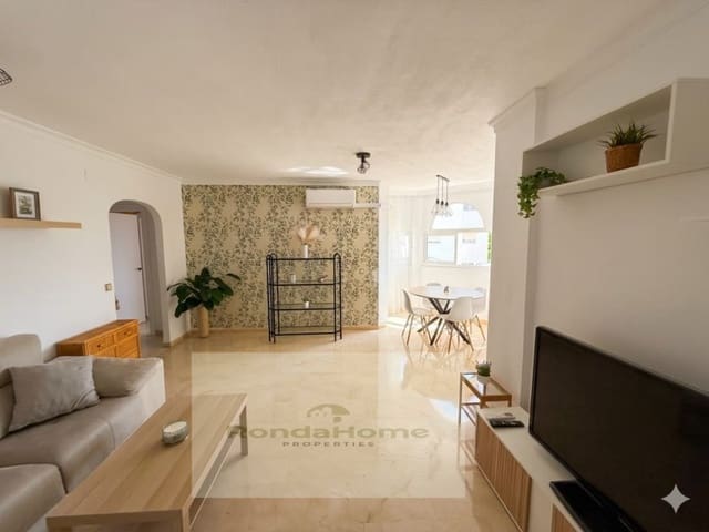 Piso de 3 habitaciones en Arroyo de la Miel, Benalmádena en alquiler con garaje - 1.450 € (Ref: 9818078)