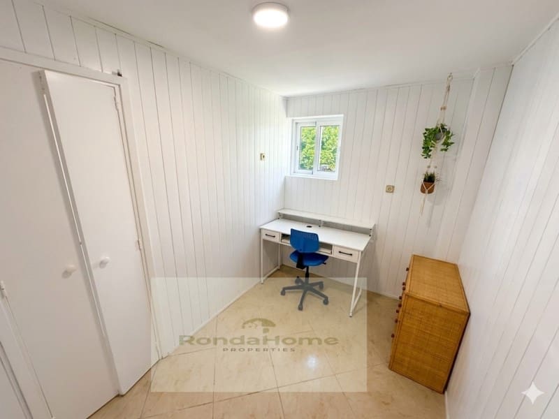 Piso de 3 habitaciones en Arroyo de la Miel en alquiler con garaje - 1.450 € (Ref: 9818078)