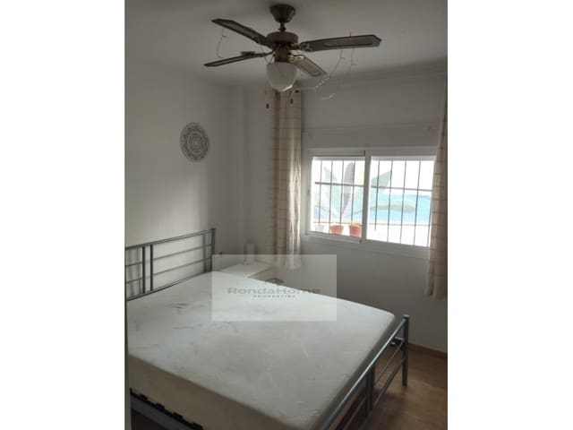 2 quarto Apartamento para arrendar em Torremolinos - 1 000 € (Ref: 9826632)