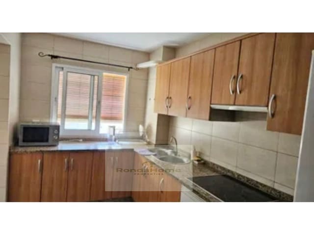 3 bedroom Flat for rent in Castillo Sohail, Fuengirola with garage - € 1,300 (Ref: 9836570)