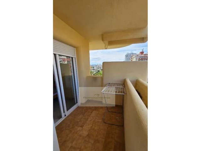 3 bedroom Flat for rent in Castillo Sohail, Fuengirola with garage - € 1,300 (Ref: 9836570)