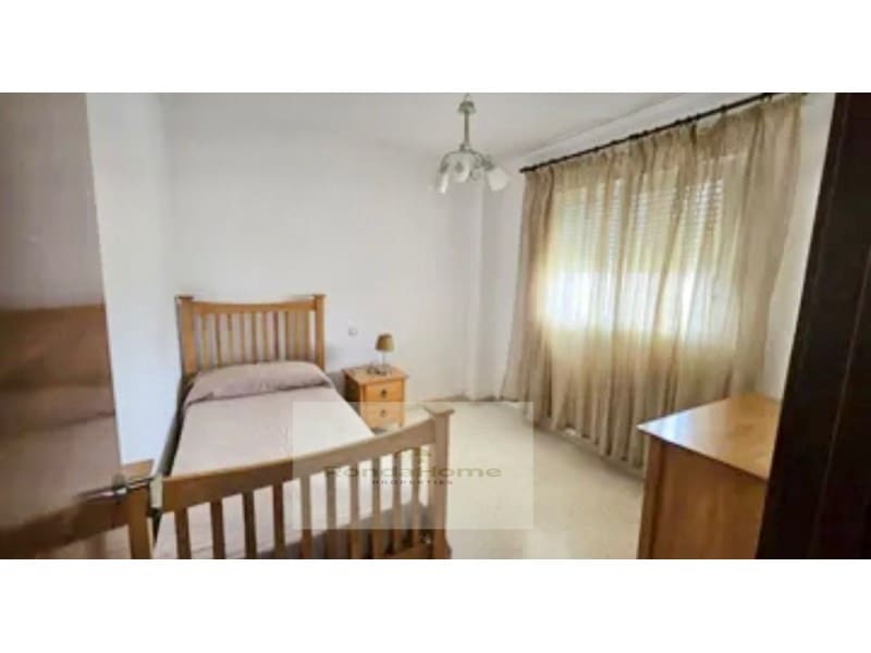 3 bedroom Flat for rent in Fuengirola with garage - € 1,300 (Ref: 9836570)