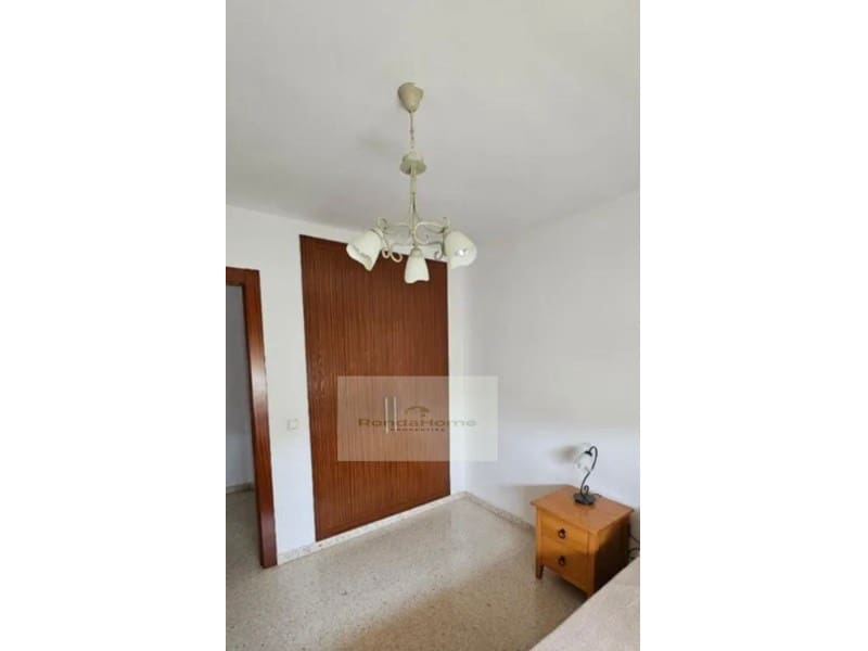 3 bedroom Flat for rent in Fuengirola with garage - € 1,300 (Ref: 9836570)
