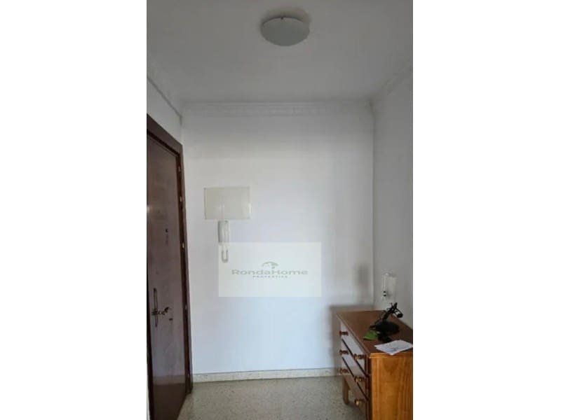 3 bedroom Flat for rent in Fuengirola with garage - € 1,300 (Ref: 9836570)