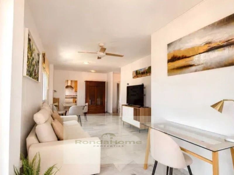 2 soverom Leilighet til salgs i Fuengirola med garasje - € 385 000 (Ref: 9836571)