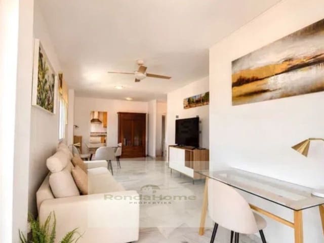 2 soverom Leilighet til salgs i Los Pacos, Fuengirola med garasje - € 385 000 (Ref: 9836571)