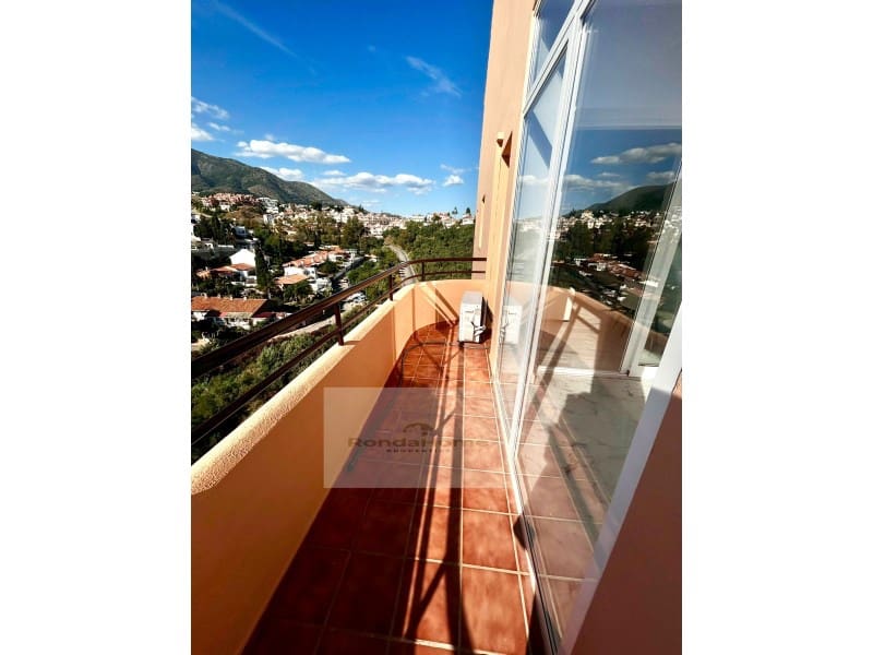 2 soverom Leilighet til salgs i Fuengirola med garasje - € 385 000 (Ref: 9836571)