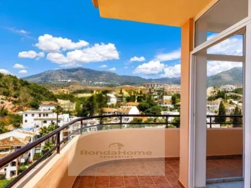 2 soverom Leilighet til salgs i Fuengirola med garasje - € 385 000 (Ref: 9836571)