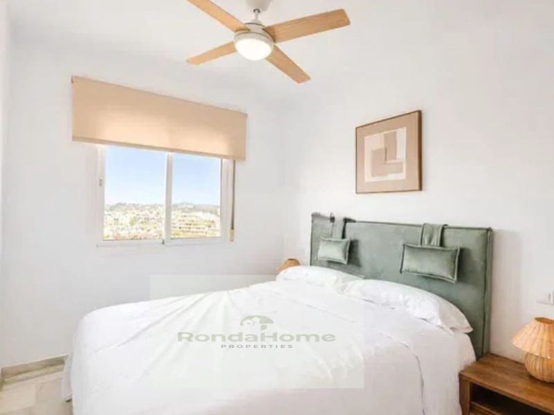 2 soverom Leilighet til salgs i Fuengirola med garasje - € 385 000 (Ref: 9836571)