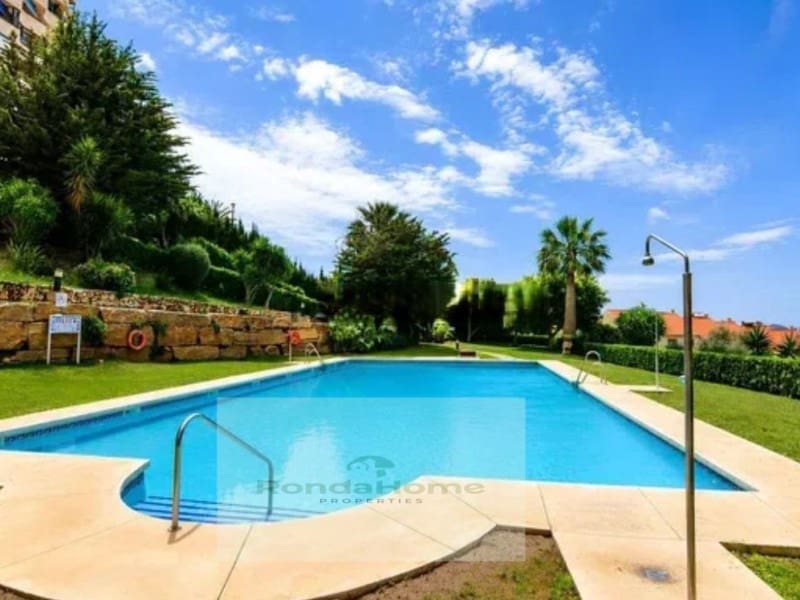 2 soverom Leilighet til salgs i Fuengirola med garasje - € 385 000 (Ref: 9836571)