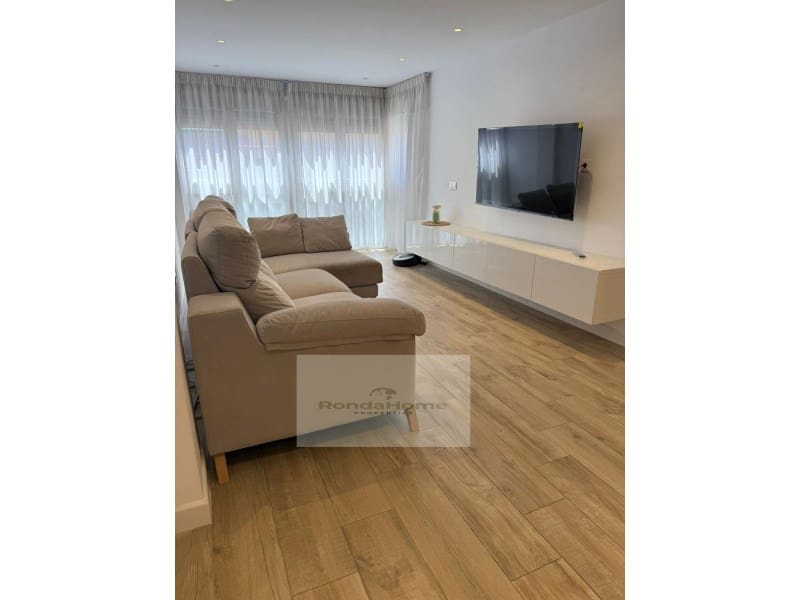 4 Zimmer Wohnung zu vermieten in Fuengirola mit Garage - 1.900 € (Ref: 9849625)