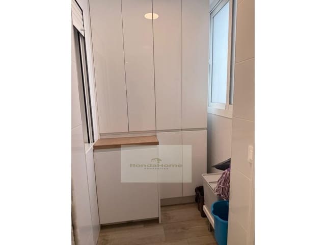 4 Zimmer Wohnung zu vermieten in Centro ciudad, Fuengirola mit Garage - 1.900 € (Ref: 9849625)
