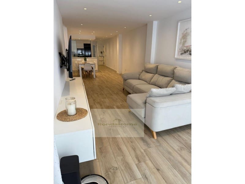 4 Zimmer Wohnung zu vermieten in Fuengirola mit Garage - 1.900 € (Ref: 9849625)