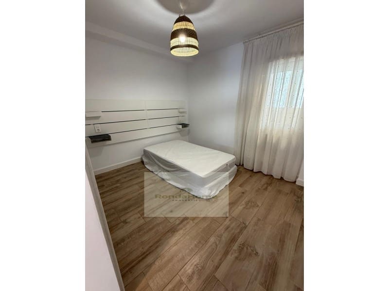 4 Zimmer Wohnung zu vermieten in Fuengirola mit Garage - 1.900 € (Ref: 9849625)