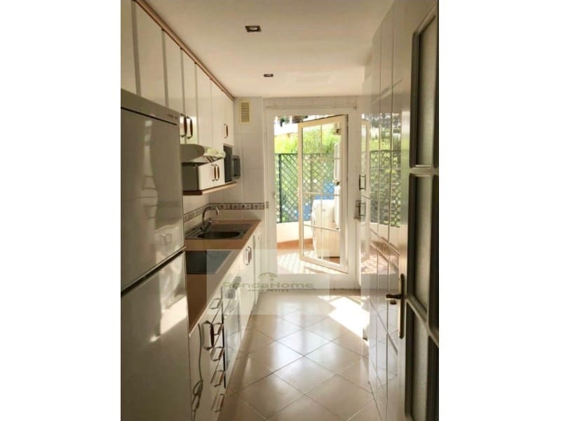 2 bedroom Flat for rent in Nueva Andalucia with pool garage - € 2,300 (Ref: 9865115)