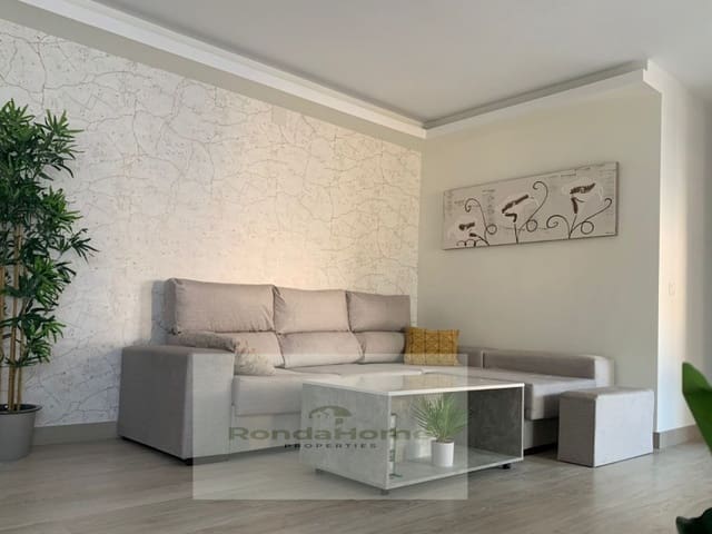 2 bedroom Villa for rent in Puerto Marina, Benalmádena with garage - € 2,290 (Ref: 9865116)