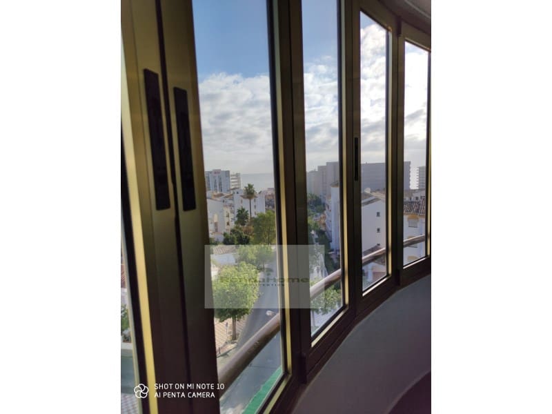 3 slaapkamer Flat te huur in Torremolinos met zwembad garage - € 1.850 (Ref: 9881805)