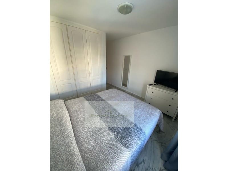 4 soverom Leilighet til leie i Nueva Andalucia med svømmebasseng garasje - € 2 000 (Ref: 9881806)