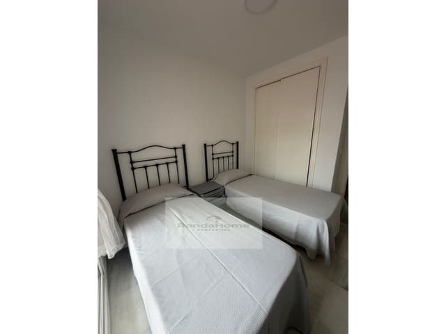 2 quarto Apartamento para arrendar em Nueva Andalucia, Marbella com piscina garagem - 2 200 € (Ref: 9892204)