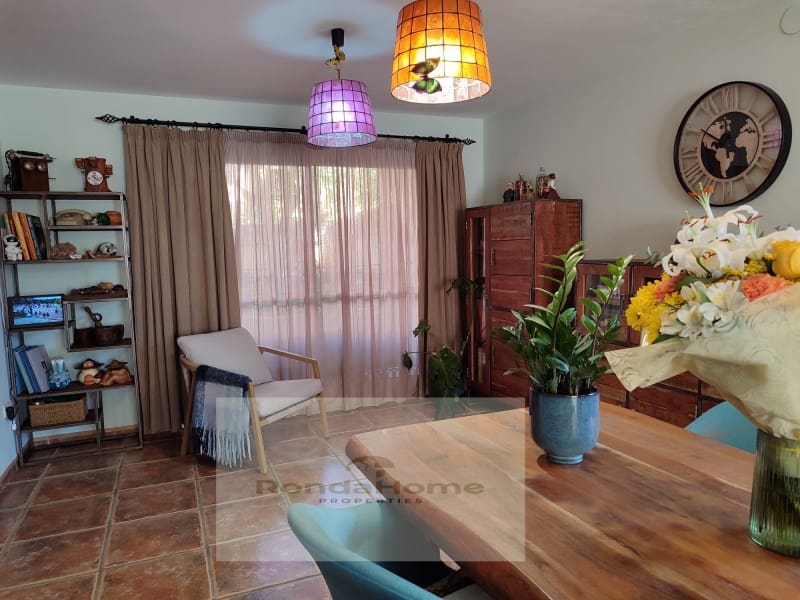 3 soveværelse Villa til leje i Las Lagunas de Mijas med swimmingpool garage - € 1.950 (Ref: 9901267)