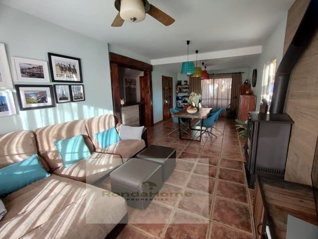 3 soveværelse Villa til leje i Los Rios, Mijas med swimmingpool garage - € 1.950 (Ref: 9901267)