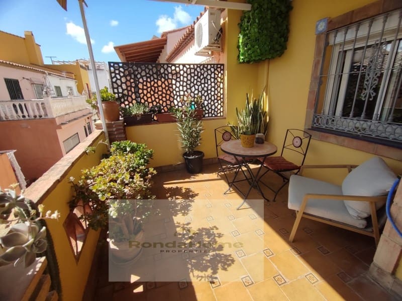 3 soveværelse Villa til leje i Las Lagunas de Mijas med swimmingpool garage - € 1.950 (Ref: 9901267)