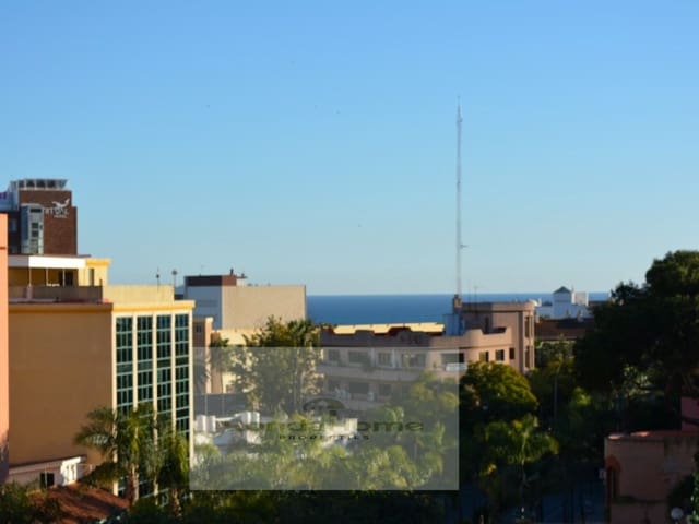 Piso de 2 habitaciones en Torremolinos en alquiler con piscina - 1.400 € (Ref: 9901268)