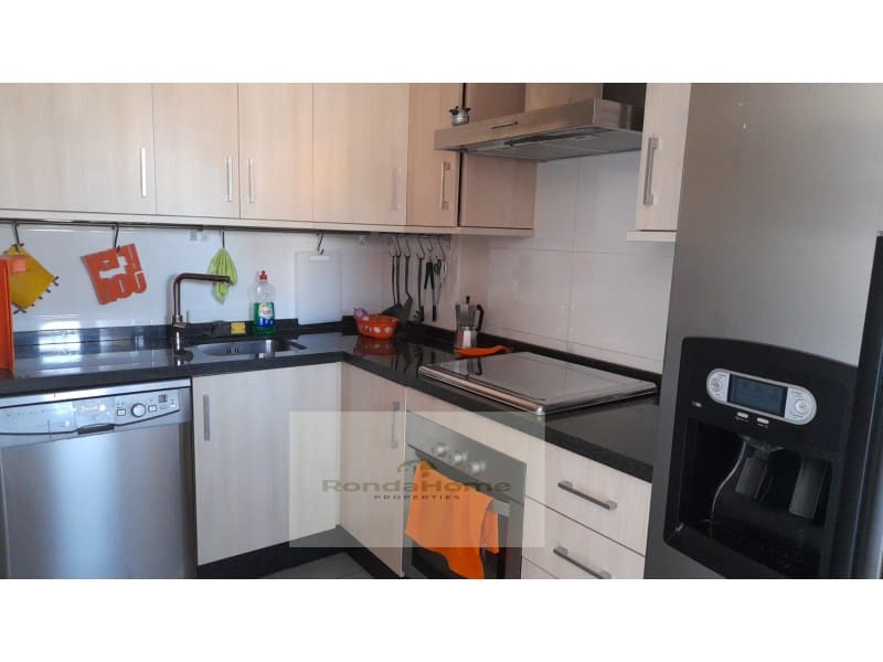 Piso de 2 habitaciones en Torremolinos en alquiler con piscina - 1.400 € (Ref: 9901268)