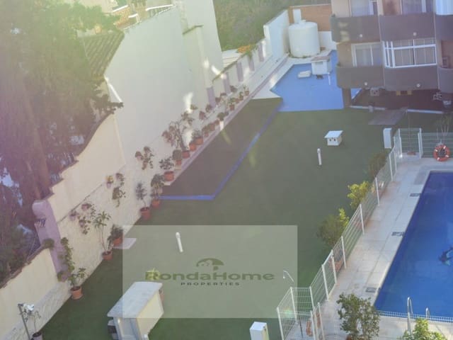 Piso de 2 habitaciones en Torremolinos en alquiler con piscina - 1.400 € (Ref: 9901268)
