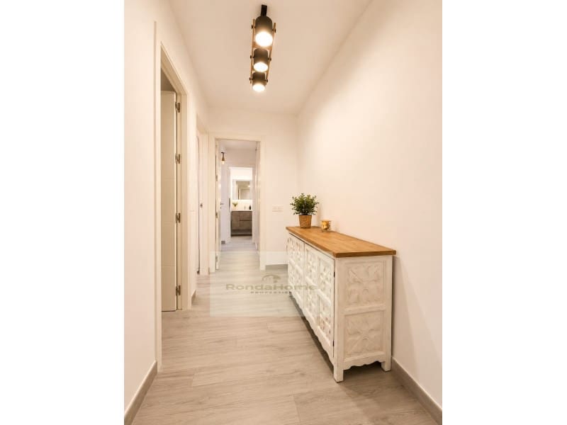 3 camera da letto Appartamento da affittare in Arroyo de la Miel con piscina garage - 2.250 € (Rif: 9907456)