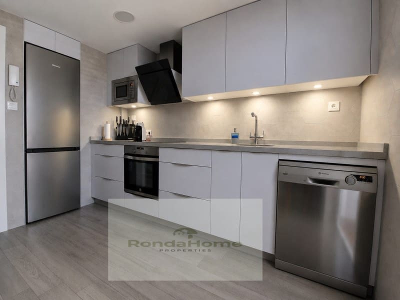 3 camera da letto Appartamento da affittare in Arroyo de la Miel con piscina garage - 2.250 € (Rif: 9907456)