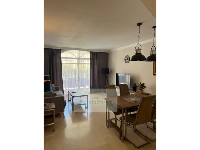 2 quarto Apartamento para arrendar em Aloha Golf, Marbella com piscina garagem - 2 600 € (Ref: 9922170)