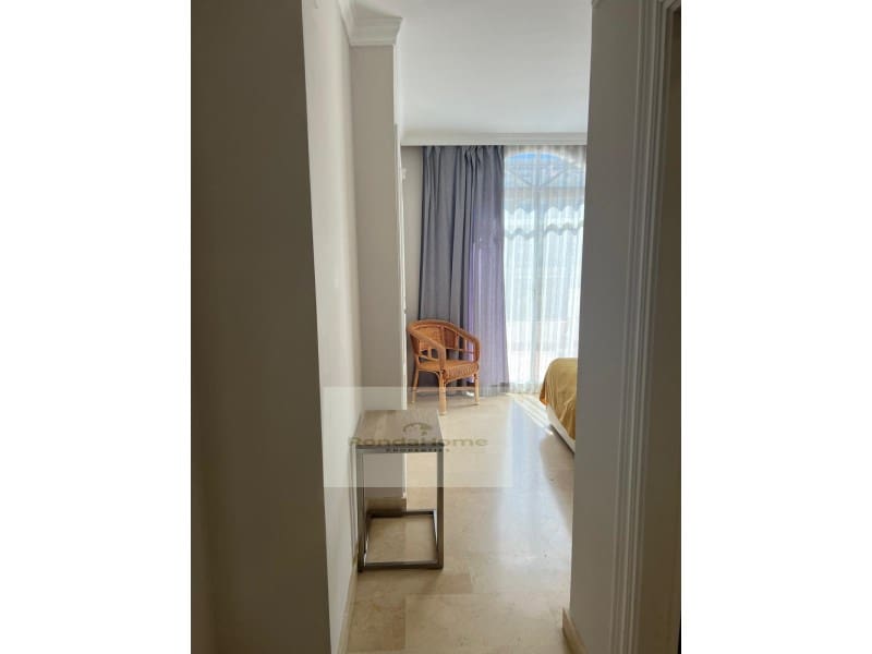 2 quarto Apartamento para arrendar em Nueva Andalucia com piscina garagem - 2 600 € (Ref: 9922170)