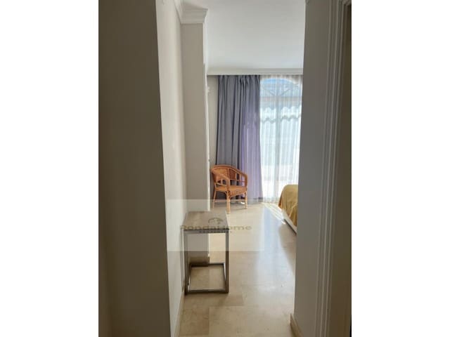 2 quarto Apartamento para arrendar em Aloha Golf, Marbella com piscina garagem - 2 600 € (Ref: 9922170)