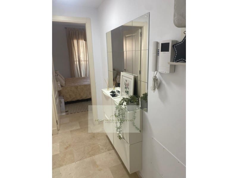 2 bedroom Flat for rent in Estepona with garage - € 1,500 (Ref: 9938099)