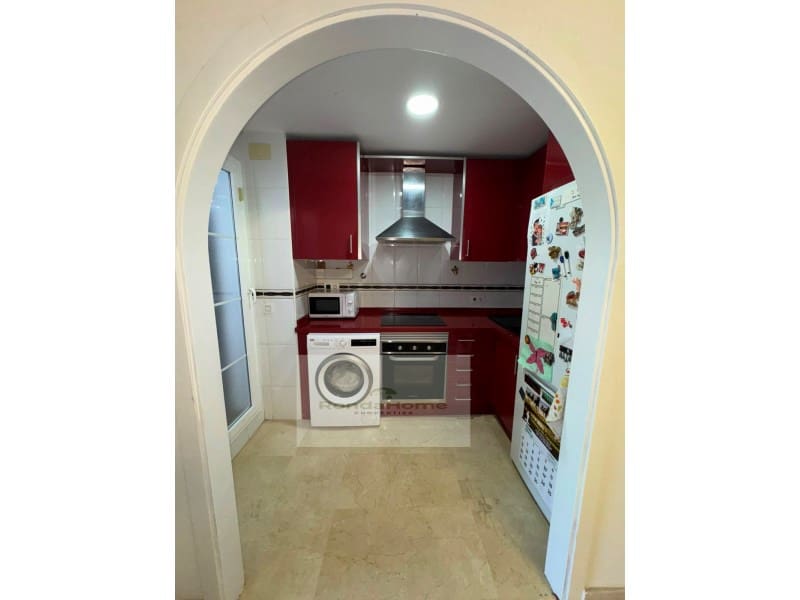 2 soveværelse Lejlighed til salg i Benalmadena med garage - € 385.000 (Ref: 9938100)