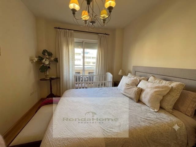 Appartement de 3 chambres à louer à Torremolinos avec piscine garage - 1 600 € (Ref: 9939892)