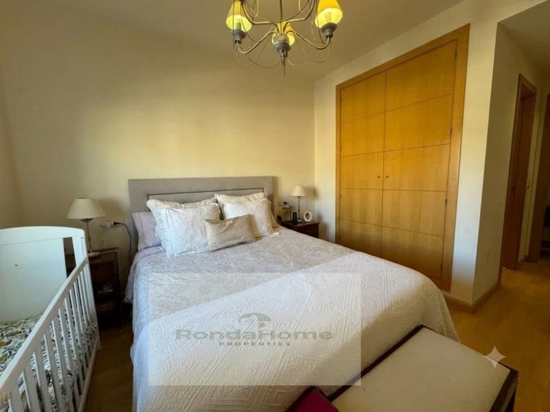 Appartement de 3 chambres à louer à Torremolinos avec piscine garage - 1 600 € (Ref: 9939892)