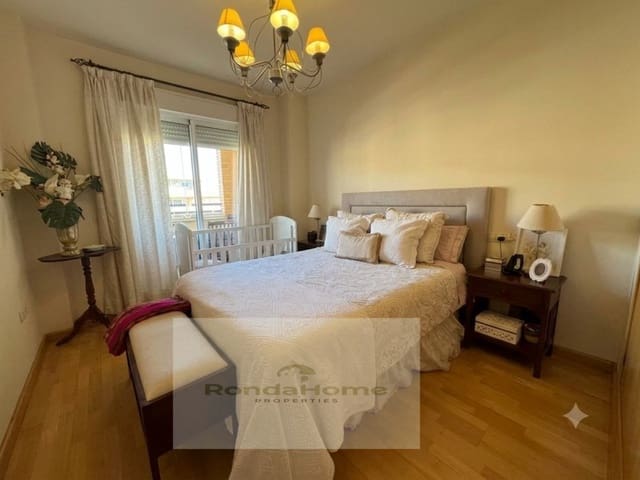 Appartement de 3 chambres à louer à Torremolinos avec piscine garage - 1 600 € (Ref: 9939892)
