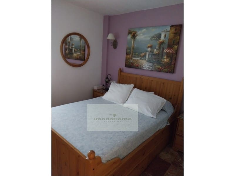 2 bedroom Flat for rent in Fuengirola with pool garage - € 1,350 (Ref: 9952569)