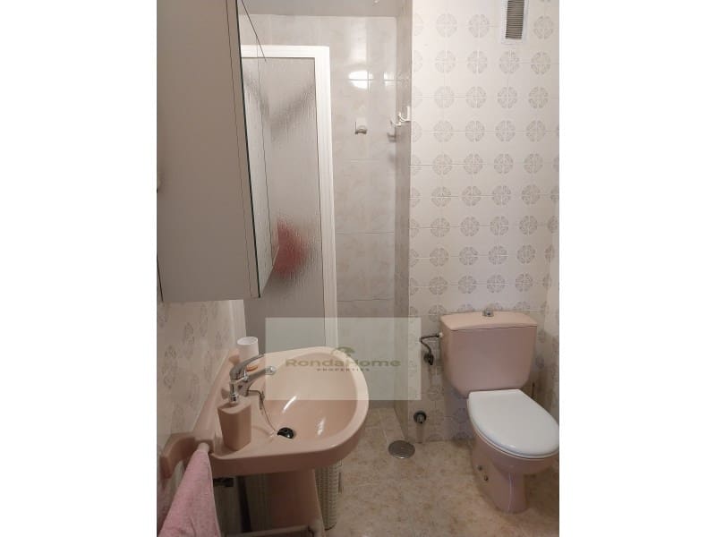 2 bedroom Flat for rent in Fuengirola with pool garage - € 1,350 (Ref: 9952569)