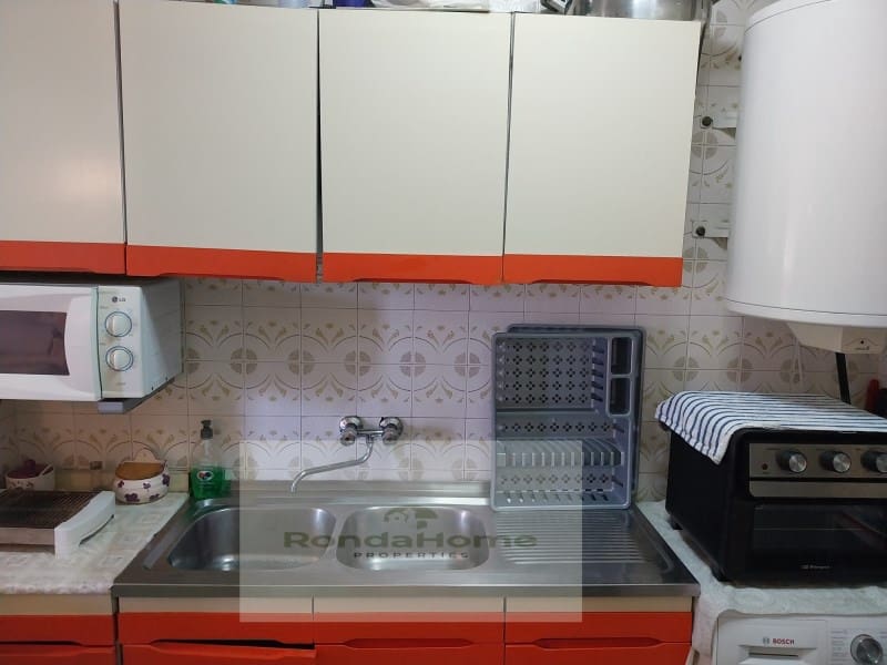 2 bedroom Flat for rent in Fuengirola with pool garage - € 1,350 (Ref: 9952569)