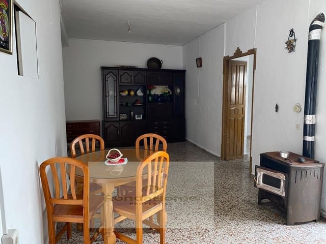 5 sypialnia Dom na sprzedaż w Atajate z garażem - 130 000 € (Ref: 9952570)