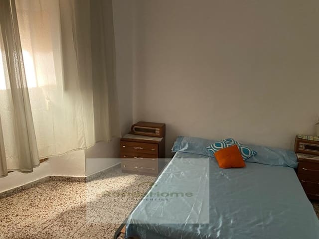 5 sypialnia Dom na sprzedaż w Atajate z garażem - 130 000 € (Ref: 9952570)